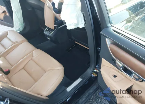 2017 Volvo S90 T6 Inscription z USA, uszkodzony, nr VIN YV1A22ML4H1013901